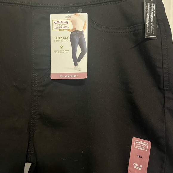 LEVI STRAUSS WOMEN’S SZ 16 LEVI’S NWT BLACK JEANS PULL ON  #355 - Picture 3 of 6